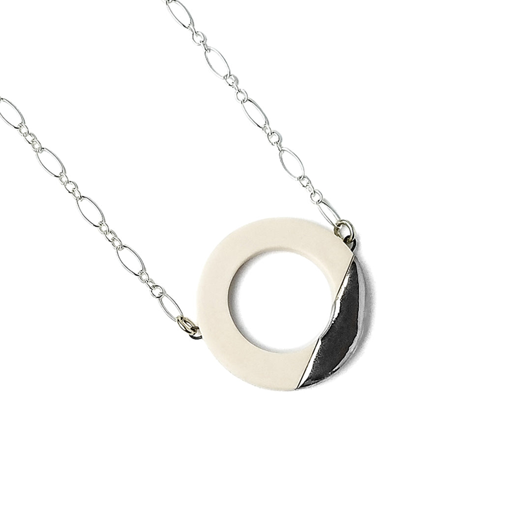 Large Lustre Ring Necklace in White